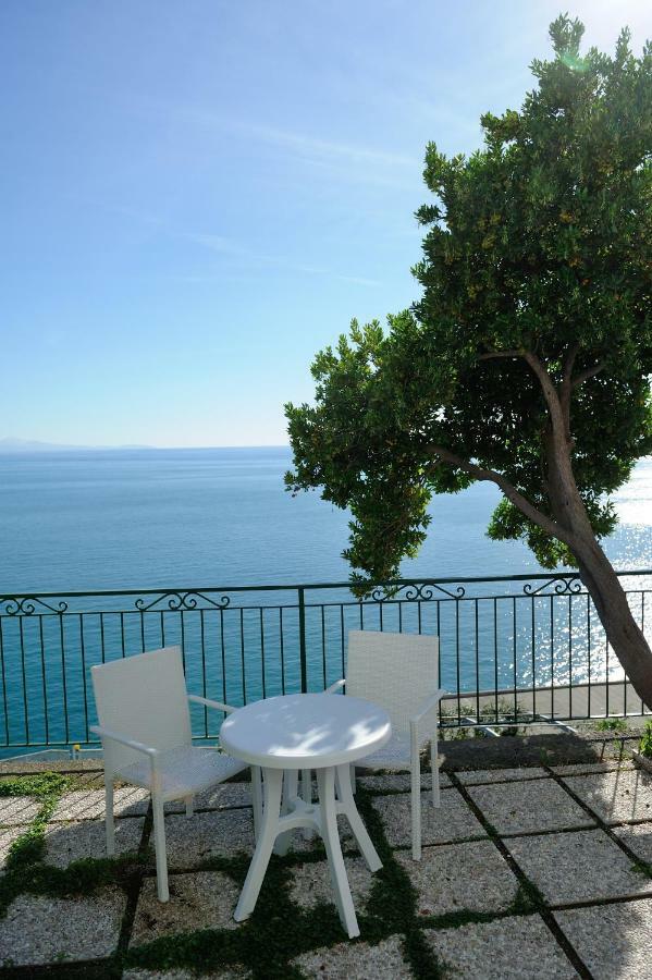 Amalfi Blue Flowers A Dış mekan fotoğraf